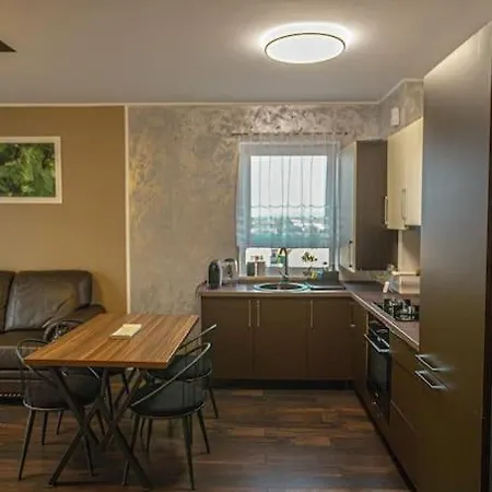 Mo Host Cozy * Braşov
